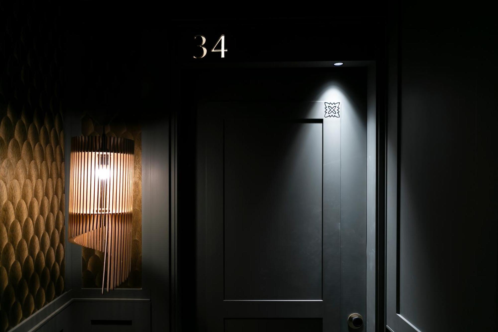Hotel La Pau 4 Sup Барселона Екстериор снимка