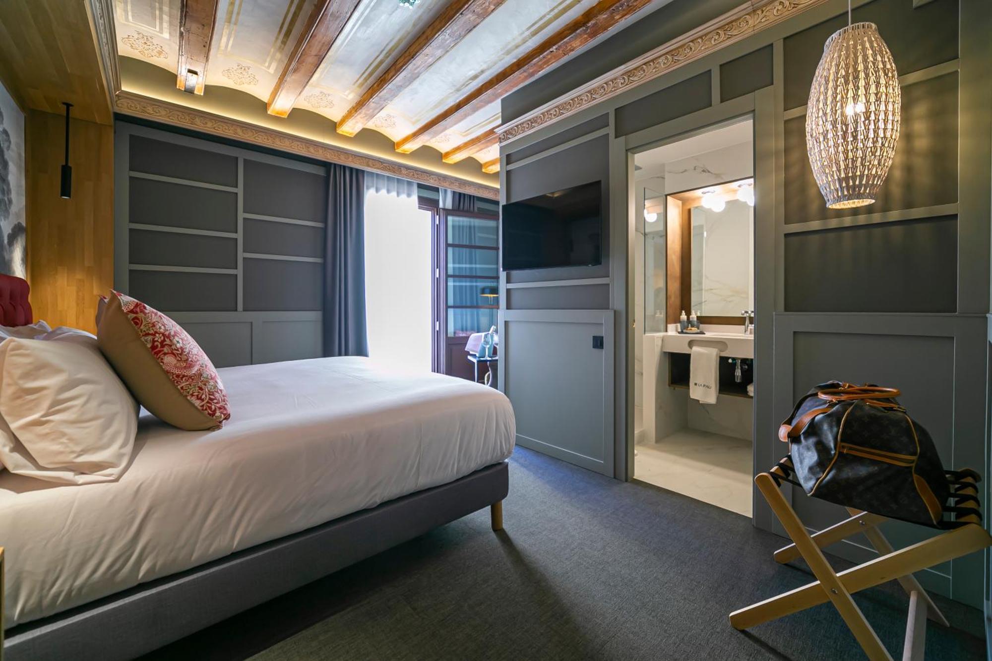 Hotel La Pau 4 Sup Барселона Екстериор снимка