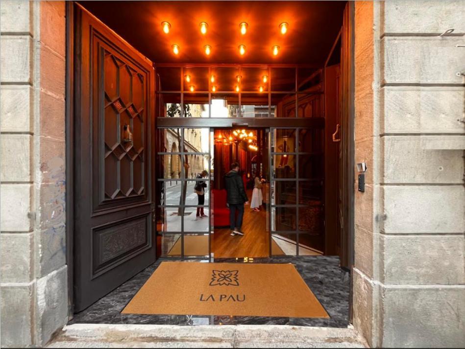 Hotel La Pau 4 Sup Барселона Екстериор снимка
